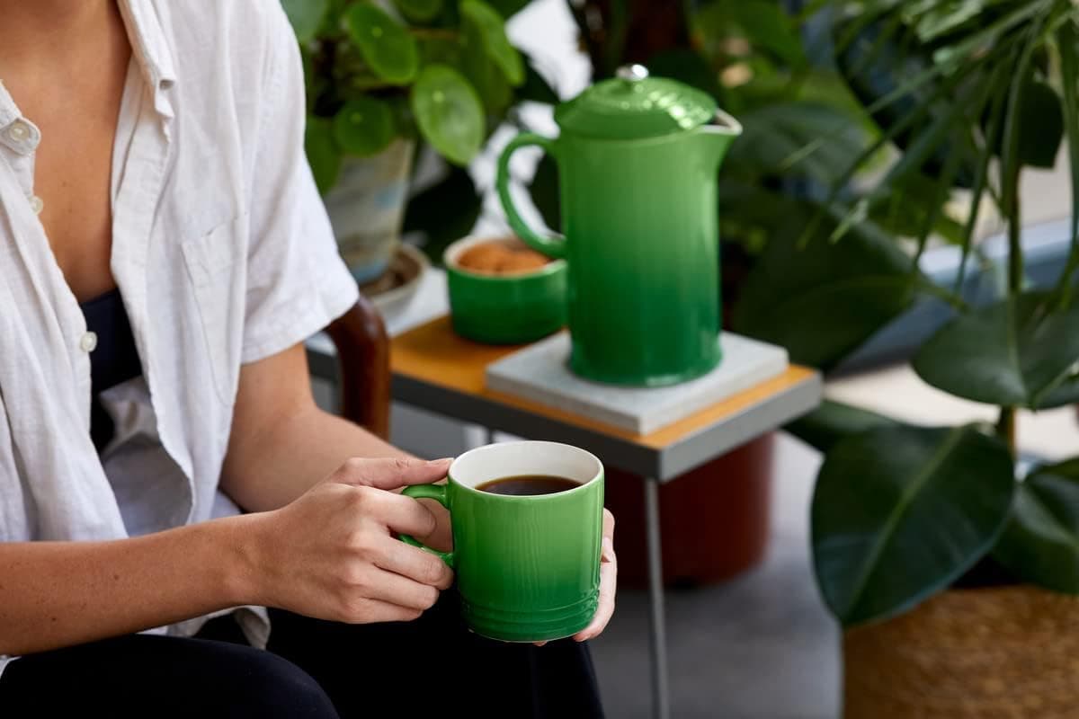 Enamelled earthenware mug - Thumbnail 2